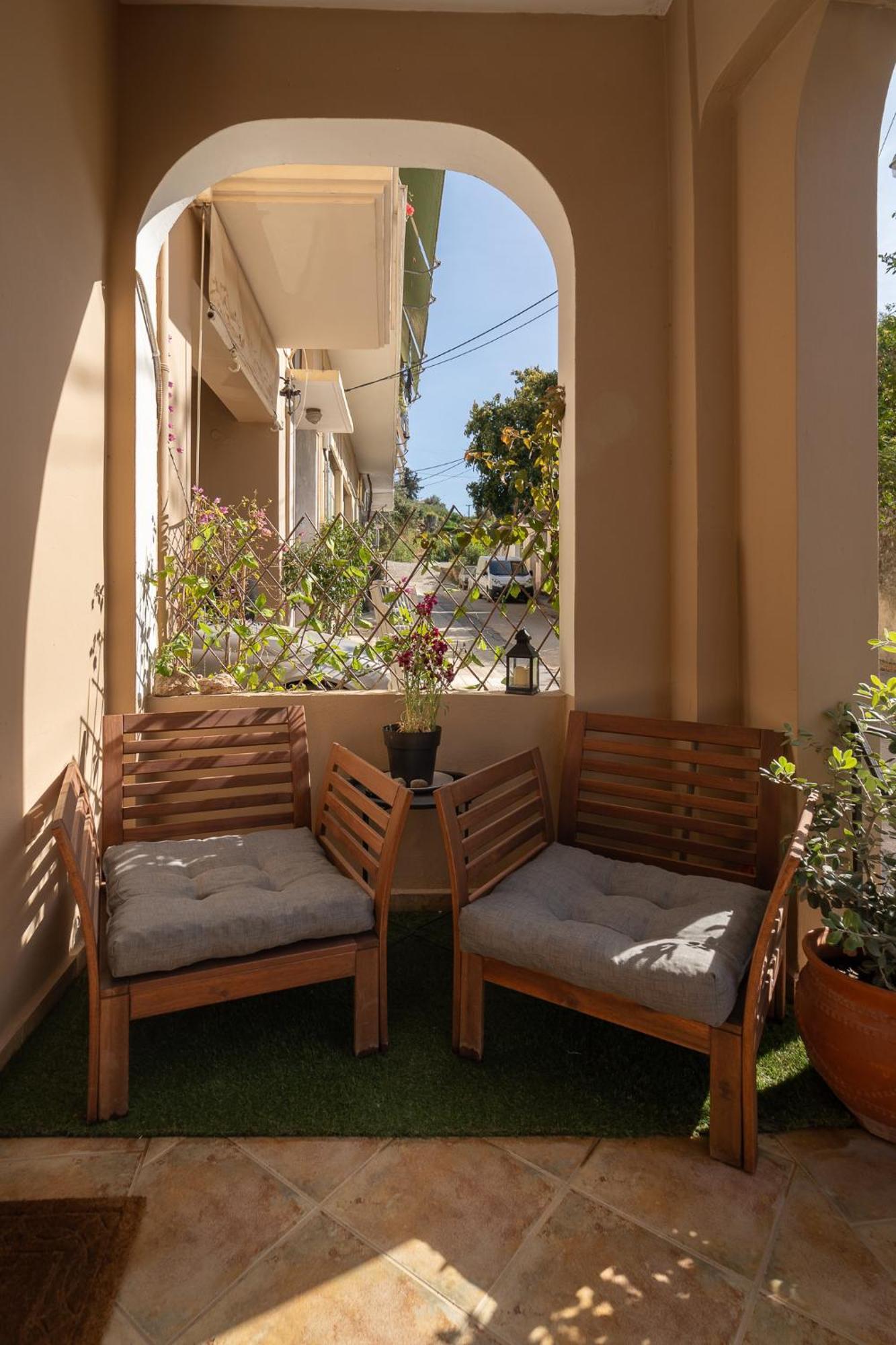 Villa Chris Pylos Exterior photo